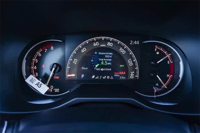 Thumbnail: 2025 Toyota RAV4 - 29