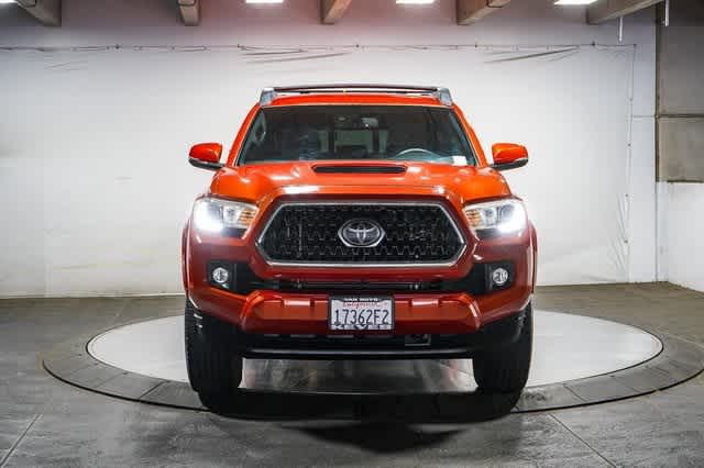 Thumbnail: 2018 Toyota Tacoma - 7