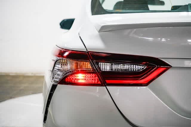 2022 Toyota Camry SE 10