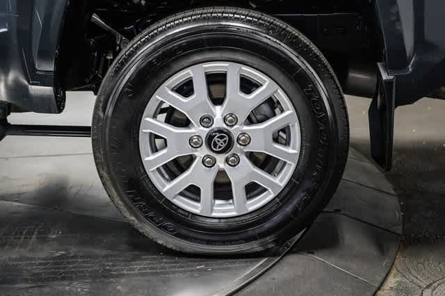 Thumbnail: 2024 Toyota Tacoma - 10