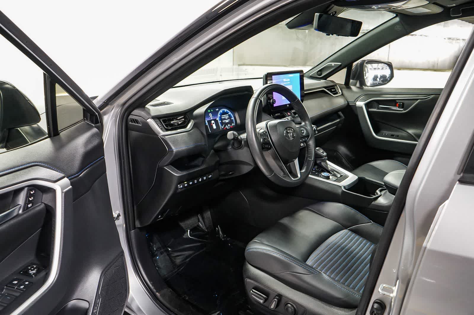 Thumbnail: 2024 Toyota RAV4 - 18