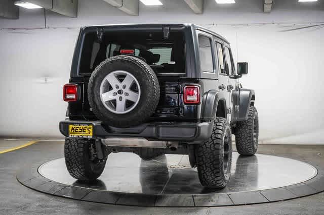 Thumbnail: 2019 Jeep Wrangler - 6