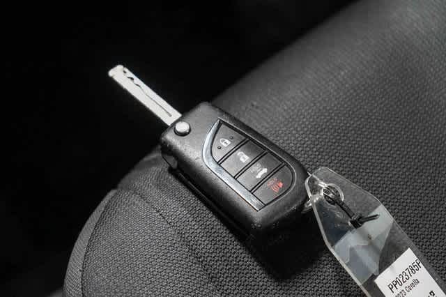 Thumbnail: 2023 Toyota Corolla - 28