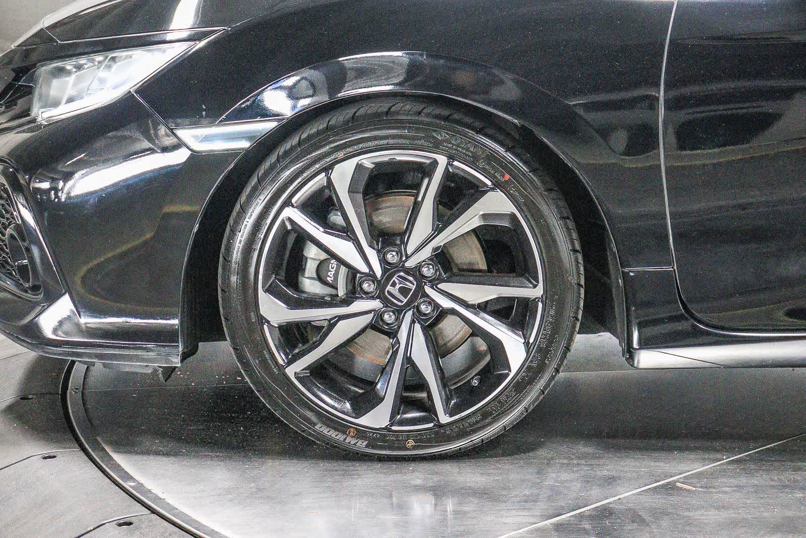 Thumbnail: 2019 Honda Civic - 9