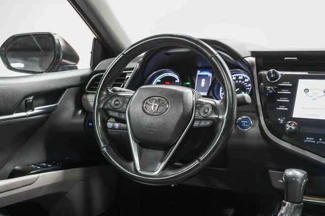 Thumbnail: 2020 Toyota Camry - 15