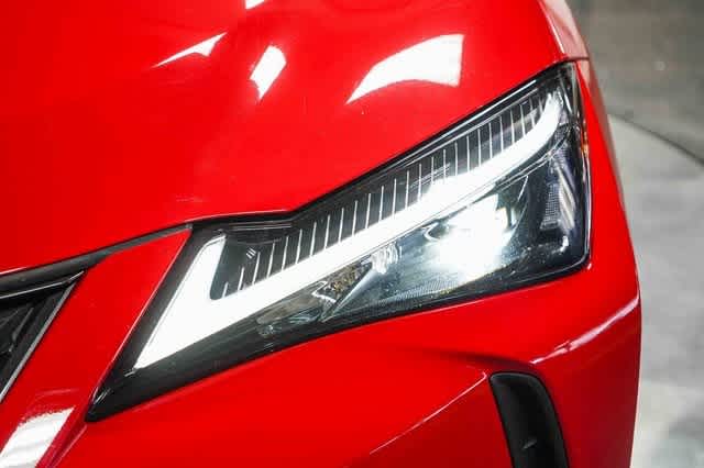 Thumbnail: 2024 Lexus UX - 7