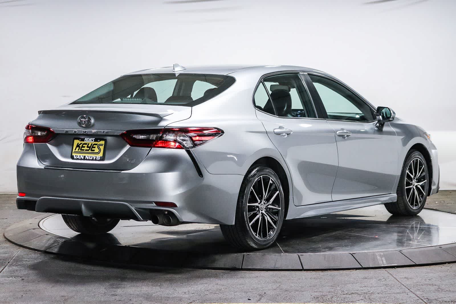 Thumbnail: 2024 Toyota Camry - 4