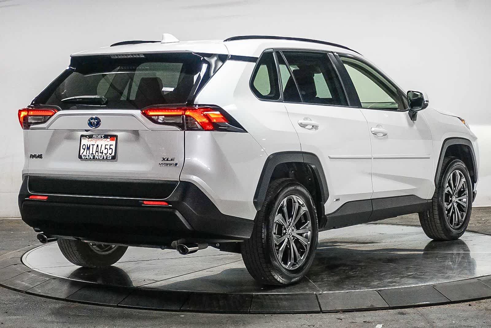Thumbnail: 2024 Toyota RAV4 - 4