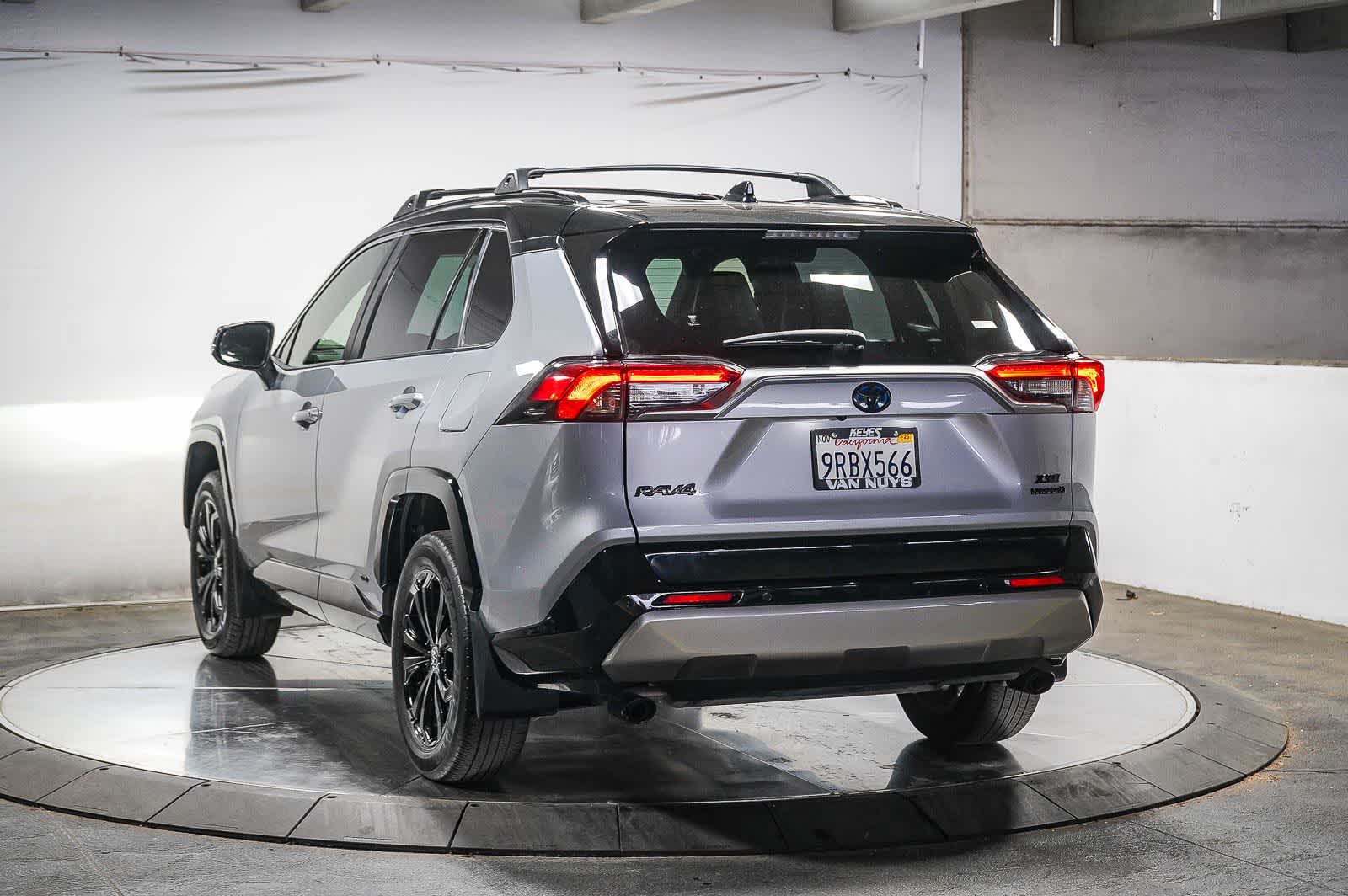 Thumbnail: 2024 Toyota RAV4 - 8