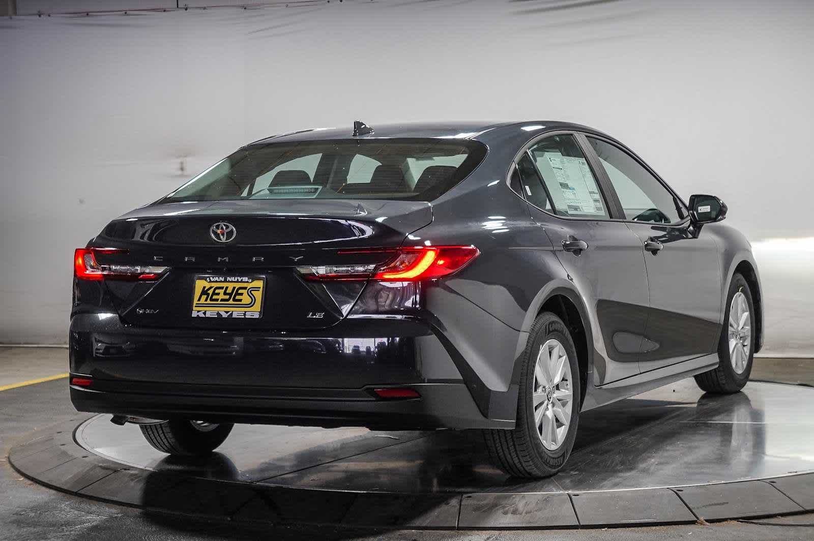 Thumbnail: 2025 Toyota Camry - 4