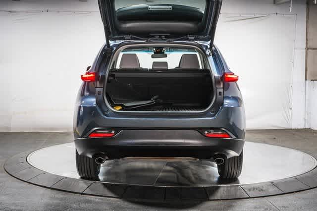 Thumbnail: 2022 Toyota Venza - 27