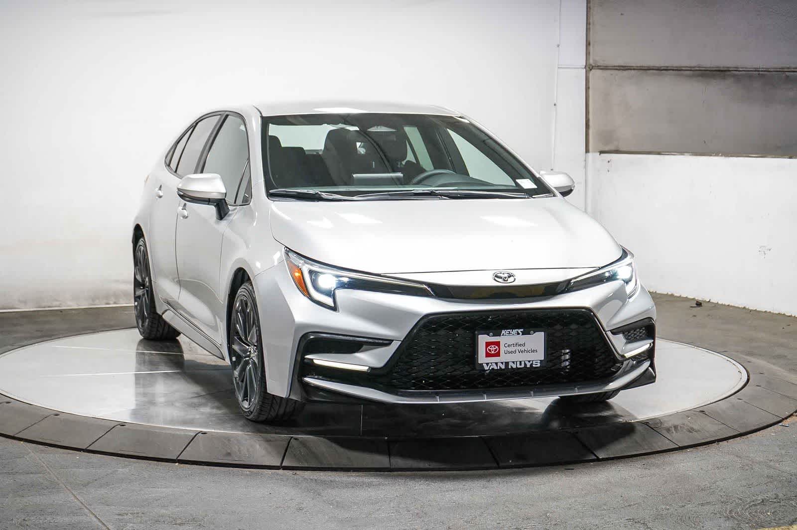 Thumbnail: 2024 Toyota Corolla - 3