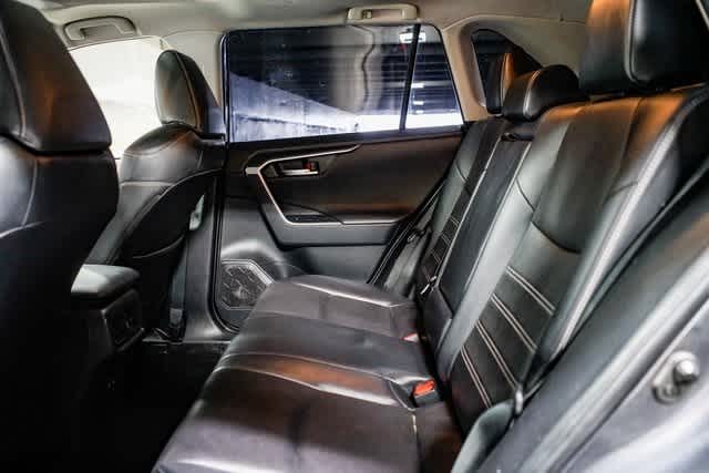 Thumbnail: 2019 Toyota RAV4 - 19