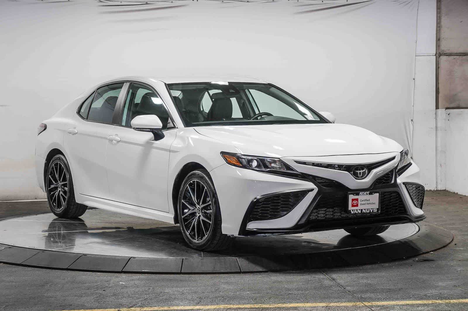 Thumbnail: 2024 Toyota Camry - 6