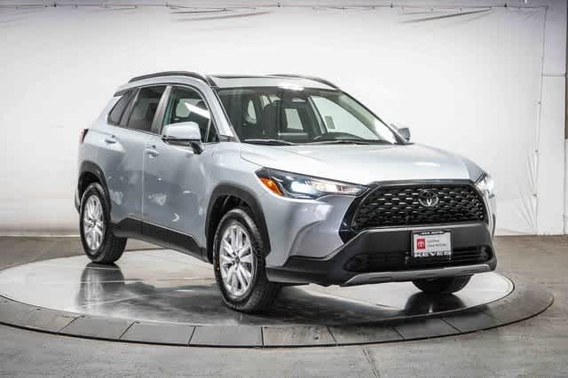 Thumbnail: 2023 Toyota Corolla Cross - 6