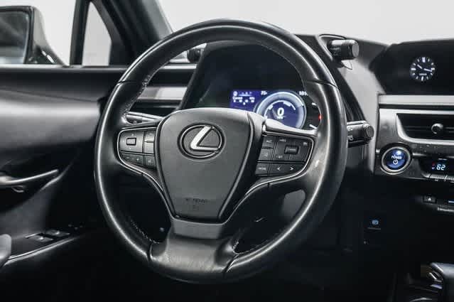 Thumbnail: 2021 Lexus UX - 15