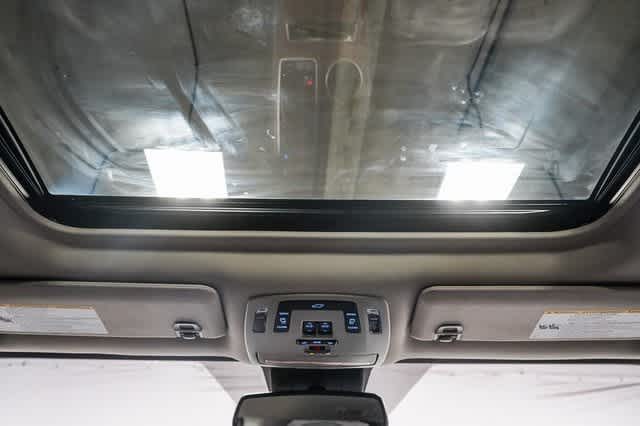 Thumbnail: 2021 Toyota Sienna - 17