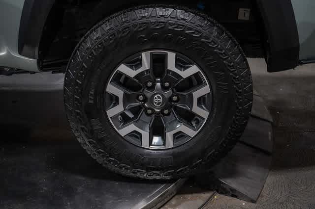 Thumbnail: 2023 Toyota Tacoma - 11