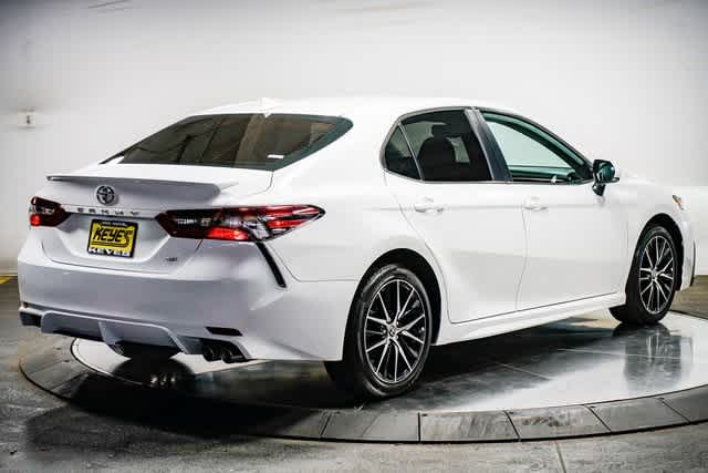 Thumbnail: 2024 Toyota Camry - 5