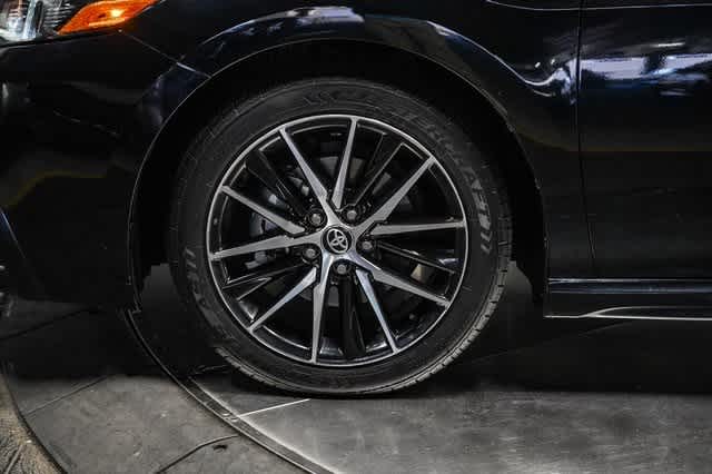 Thumbnail: 2024 Toyota Camry - 10