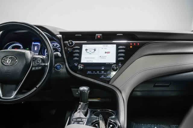 Thumbnail: 2020 Toyota Camry - 13