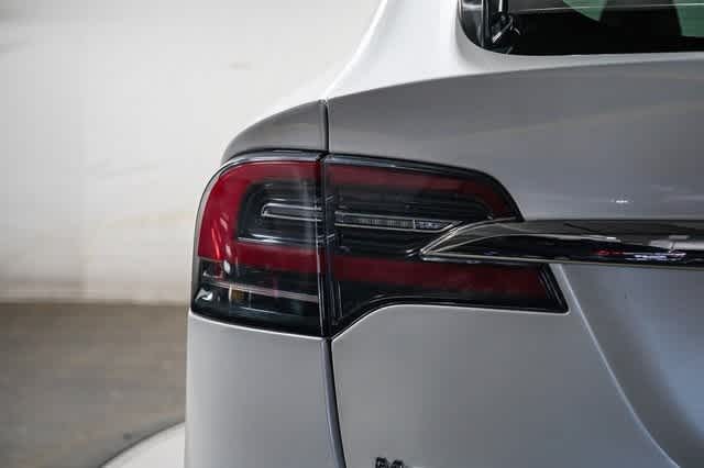 Thumbnail: 2018 Tesla Model X - 11