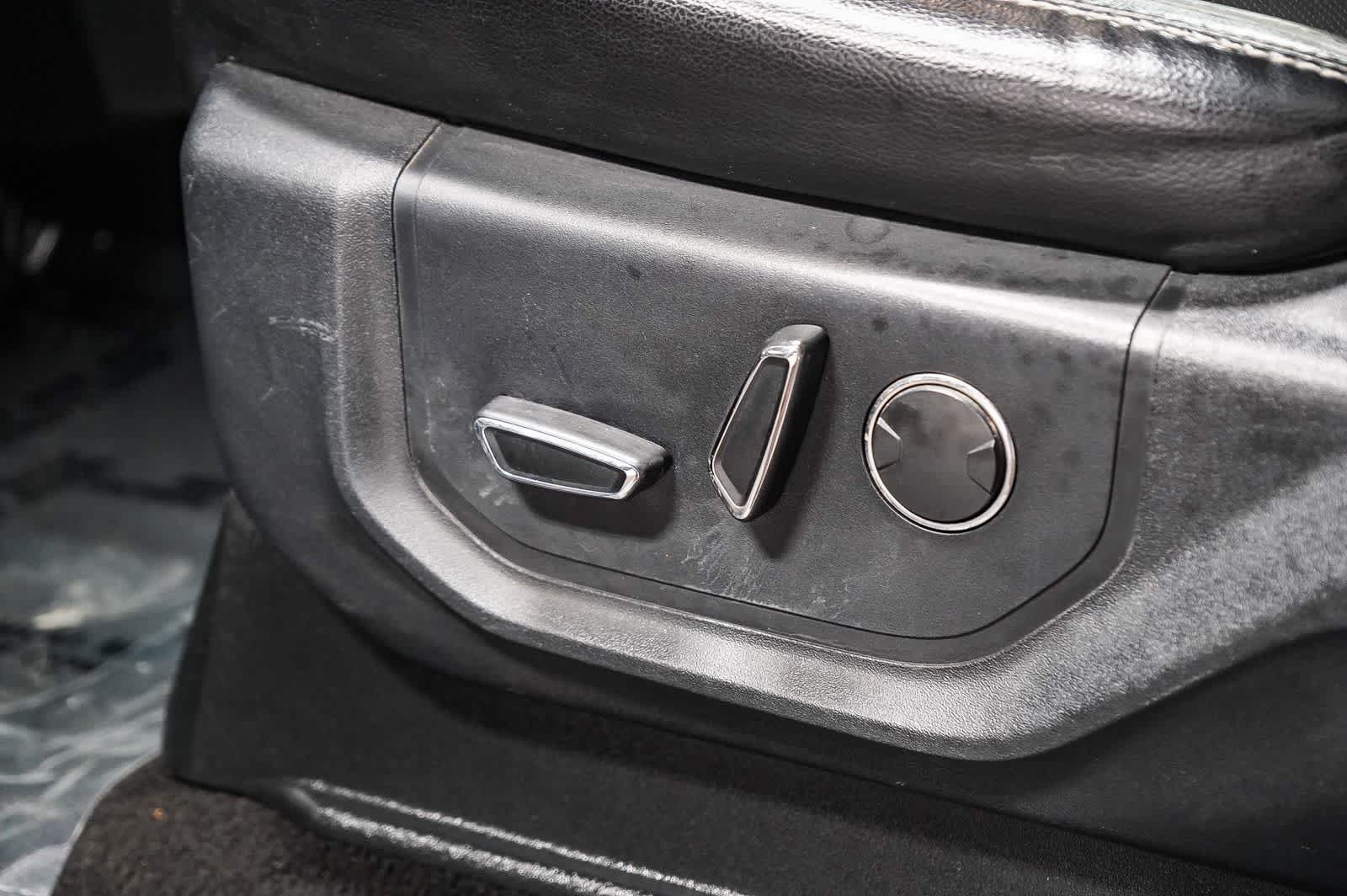 Thumbnail: 2019 Ford Econoline - 20