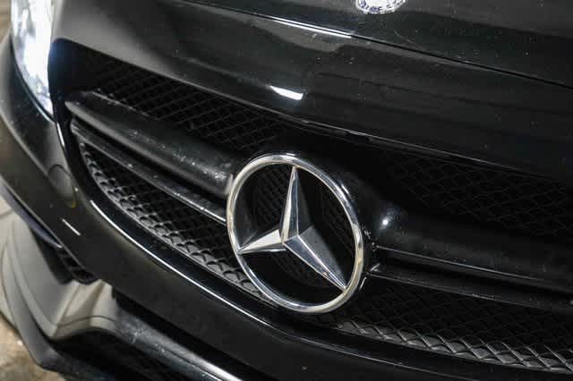 Thumbnail: 2016 Mercedes-Benz C-Class - 8