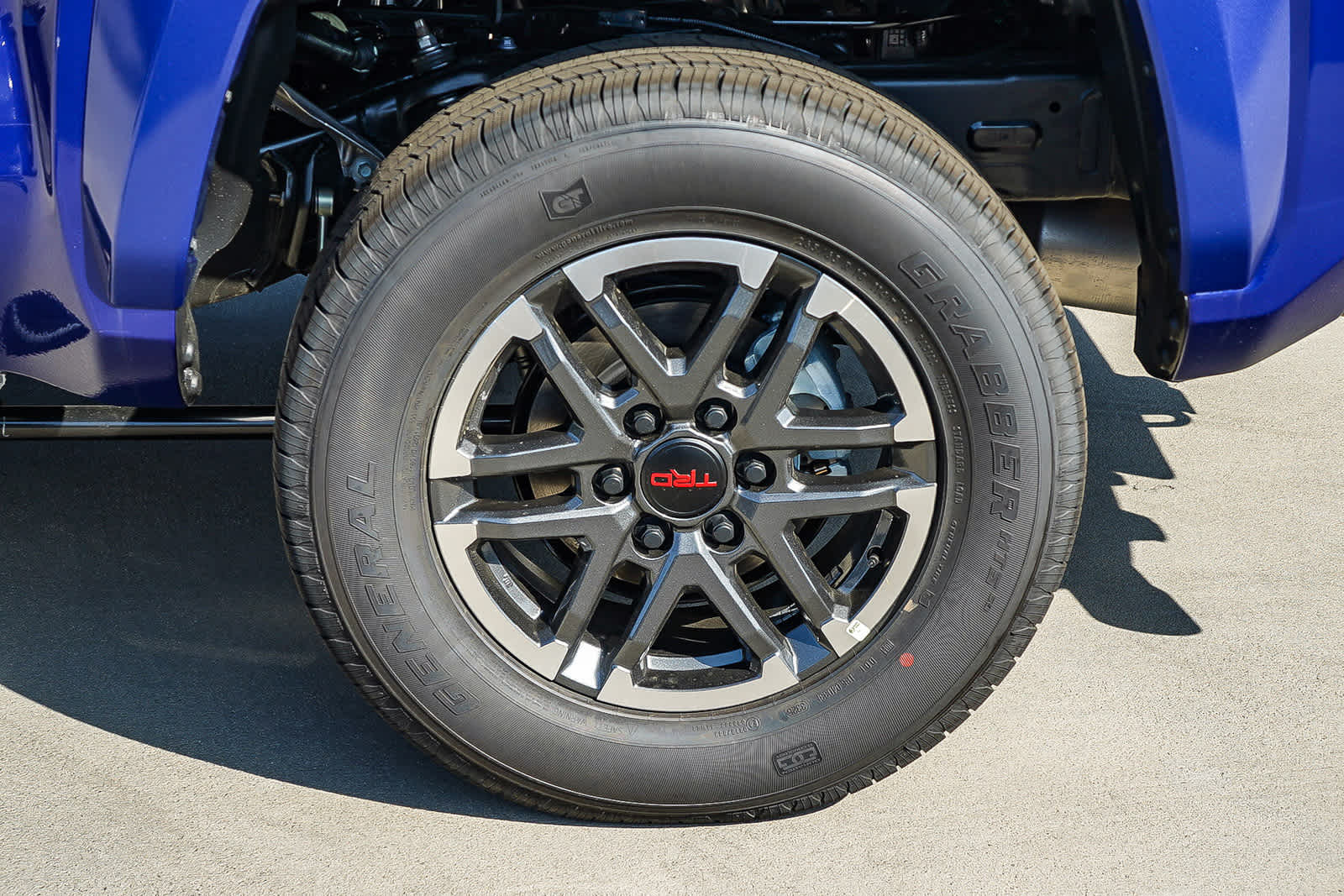 Thumbnail: 2025 Toyota Tacoma - 10