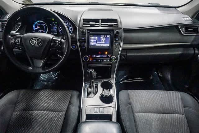 Thumbnail: 2017 Toyota Camry - 14