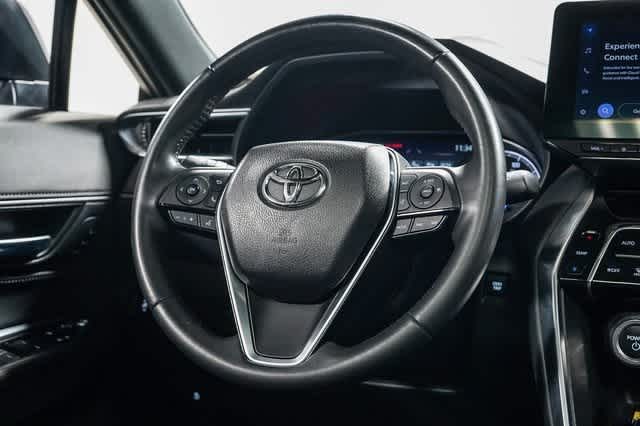 Thumbnail: 2023 Toyota Venza - 16