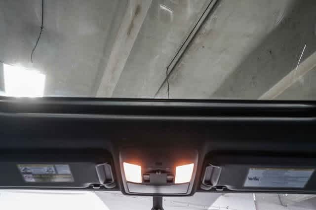 Thumbnail: 2016 Toyota RAV4 - 16