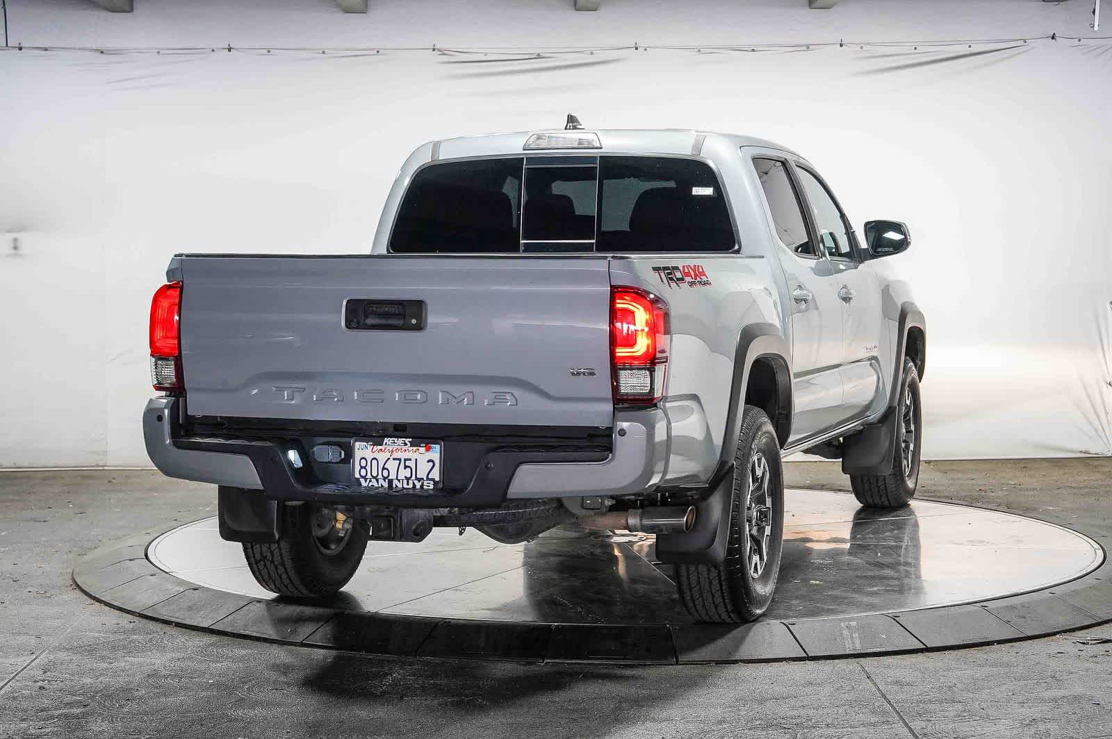 Thumbnail: 2018 Toyota Tacoma - 5