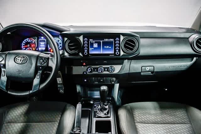 Thumbnail: 2020 Toyota Tacoma - 12