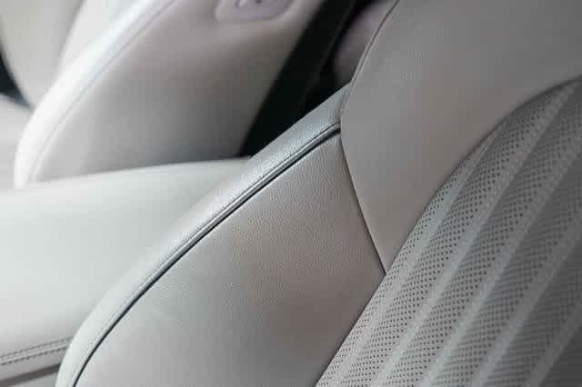 Thumbnail: 2023 Genesis G70 - 19