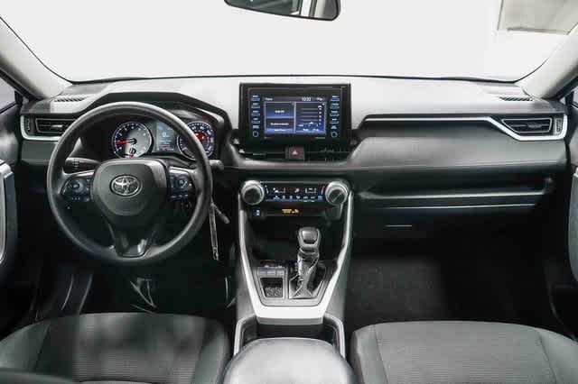 Thumbnail: 2021 Toyota RAV4 - 12