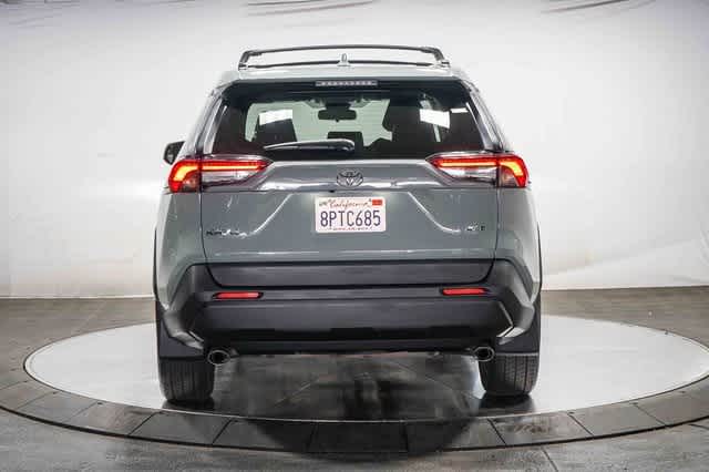 Thumbnail: 2020 Toyota RAV4 - 4