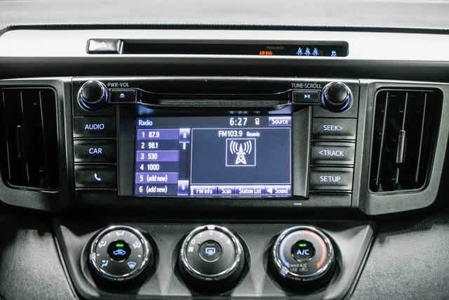 Thumbnail: 2018 Toyota RAV4 - 14