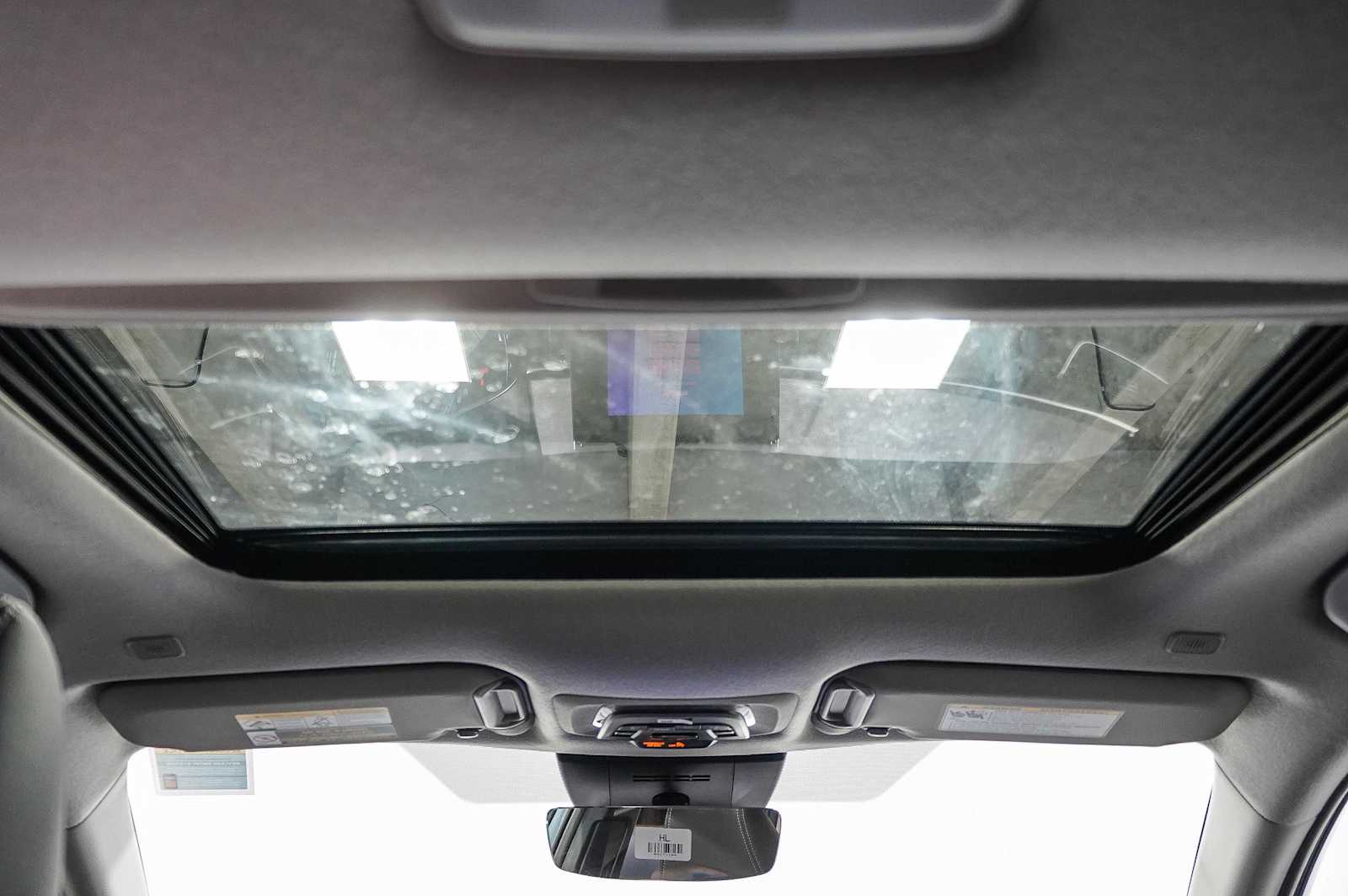 Thumbnail: 2025 Toyota Corolla Cross - 21