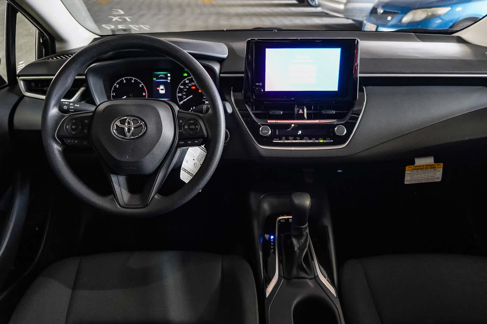 2025 Toyota Corolla LE 12