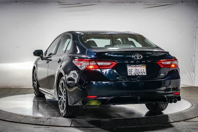 Thumbnail: 2018 Toyota Camry - 3