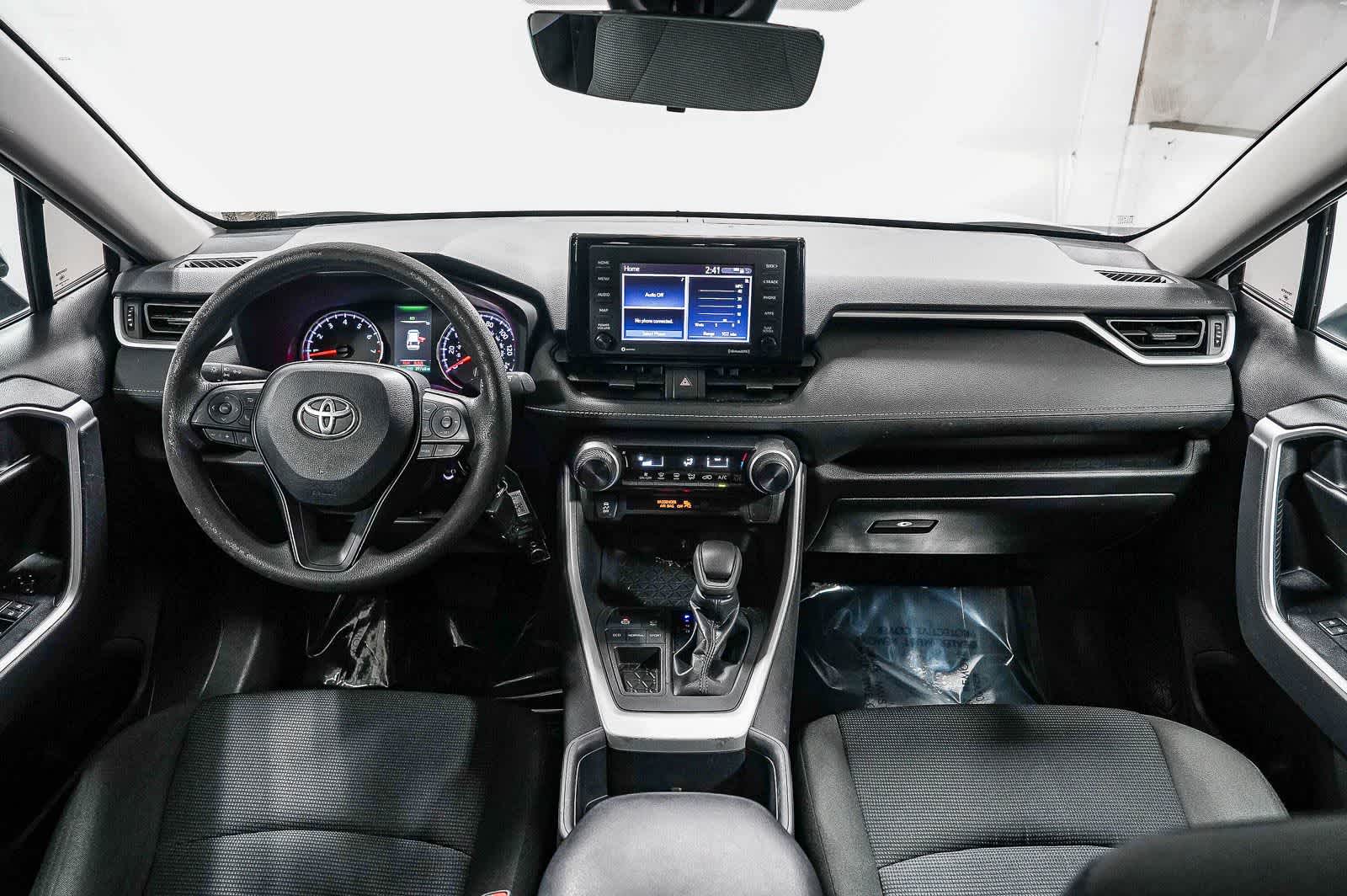 Thumbnail: 2022 Toyota RAV4 - 13