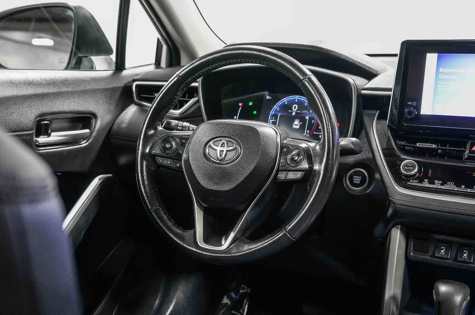 Thumbnail: 2023 Toyota Corolla Cross - 16