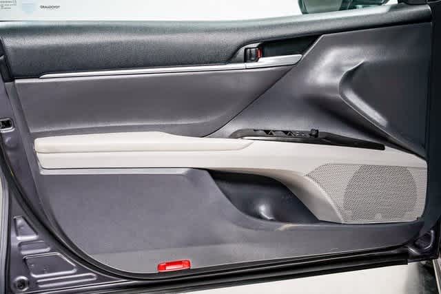 Thumbnail: 2023 Toyota Camry - 19