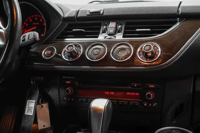 Thumbnail: 2011 BMW Z4 - 13