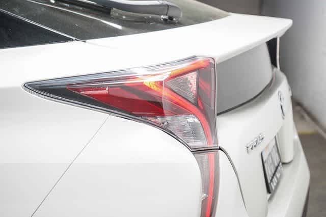 Thumbnail: 2016 Toyota Prius - 9