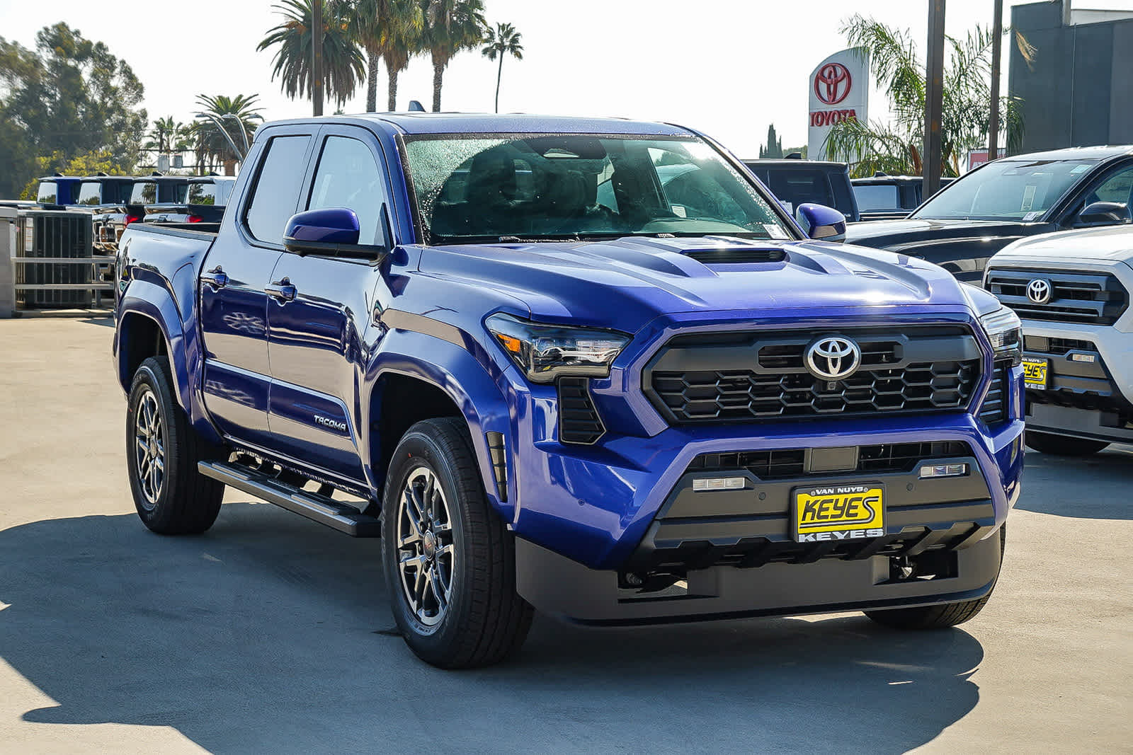 Thumbnail: 2025 Toyota Tacoma - 3