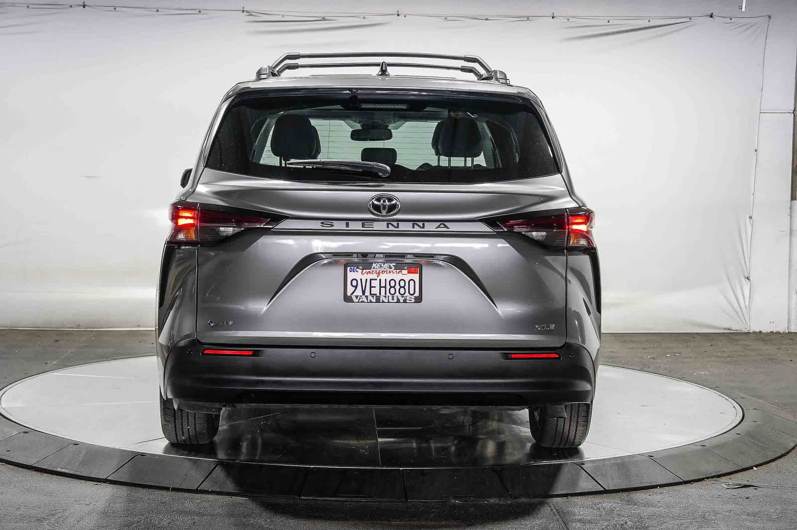 Thumbnail: 2026 Toyota Sienna - 5