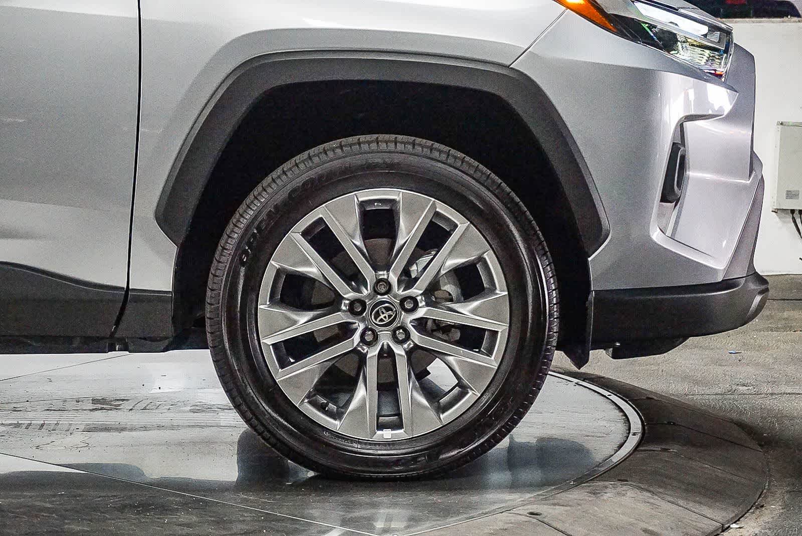 Thumbnail: 2025 Toyota RAV4 - 6