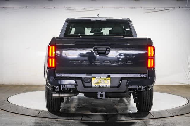 2025 Toyota Tacoma SR5 4